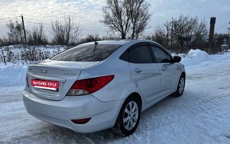 Hyundai Solaris II рестайлинг, 2011 год, 520 000 рублей, 5 фотография