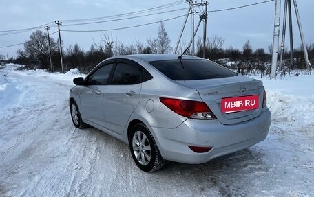 Hyundai Solaris II рестайлинг, 2011 год, 520 000 рублей, 7 фотография