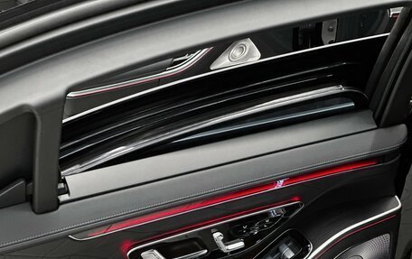 Mercedes-Benz S-Класс, 2026 год, 130 000 000 рублей, 34 фотография