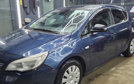 Opel Astra J, 2011 год, 390 000 рублей, 5 фотография