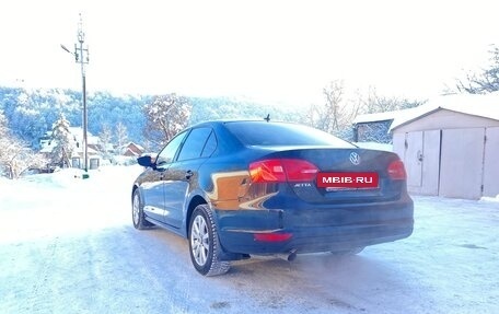 Volkswagen Jetta VI, 2013 год, 1 010 000 рублей, 4 фотография
