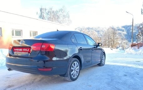 Volkswagen Jetta VI, 2013 год, 1 010 000 рублей, 3 фотография