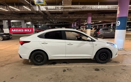 Hyundai Solaris II рестайлинг, 2019 год, 969 999 рублей, 2 фотография