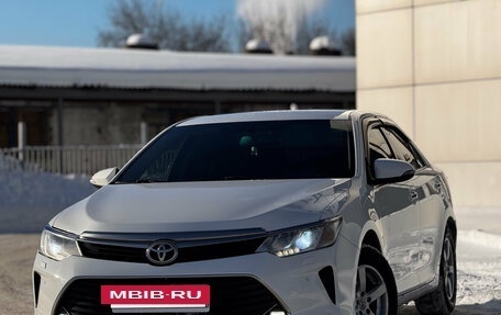 Toyota Camry, 2018 год, 1 790 000 рублей, 2 фотография