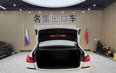 BMW 3 серия, 2022 год, 2 930 000 рублей, 15 фотография