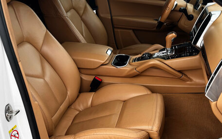 Porsche Cayenne III, 2012 год, 1 999 999 рублей, 12 фотография