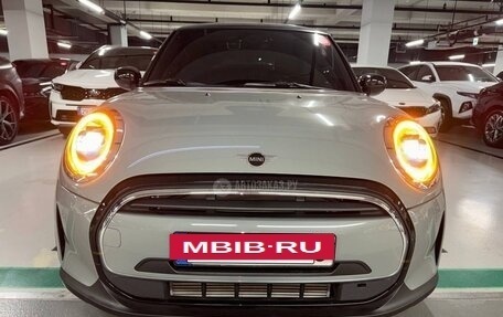 MINI Clubman, 2022 год, 2 100 000 рублей, 3 фотография