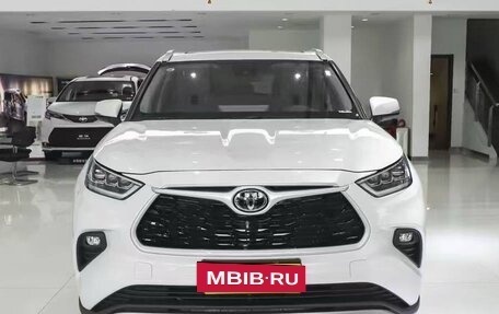 Toyota Highlander, 2025 год, 5 450 000 рублей, 2 фотография