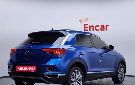 Volkswagen T-Roc I, 2023 год, 1 560 000 рублей, 4 фотография