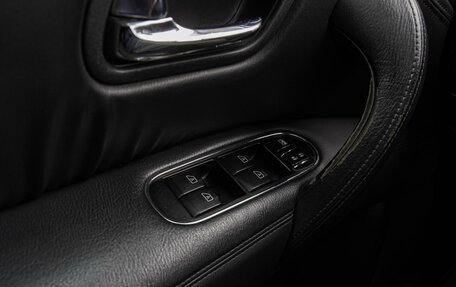 Infiniti QX56, 2010 год, 1 819 000 рублей, 22 фотография