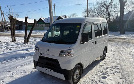 Daihatsu Hijet, 2021 год, 690 000 рублей, 2 фотография