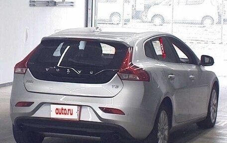 Volvo V40 II рестайлинг, 2016 год, 950 000 рублей, 5 фотография