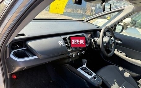 Honda Fit, 2021 год, 1 020 000 рублей, 2 фотография