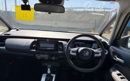 Honda Fit, 2021 год, 1 020 000 рублей, 9 фотография