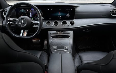 Mercedes-Benz E-Класс, 2022 год, 6 490 000 рублей, 14 фотография