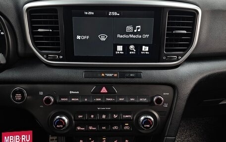 KIA Sportage IV рестайлинг, 2021 год, 1 880 000 рублей, 13 фотография