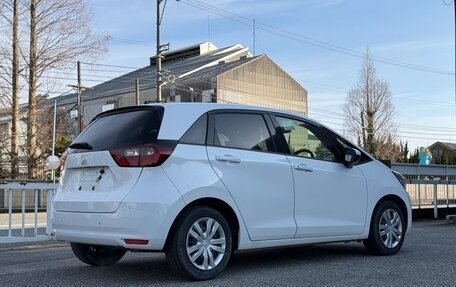 Honda Fit, 2022 год, 950 000 рублей, 3 фотография