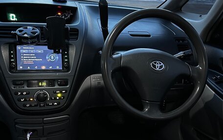 Toyota Opa I рестайлинг, 2000 год, 570 000 рублей, 13 фотография