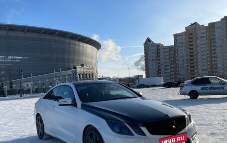 Mercedes-Benz E-Класс, 2012 год, 1 620 000 рублей, 2 фотография