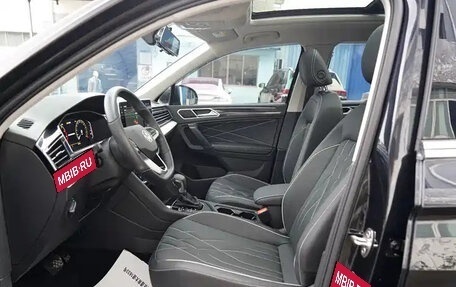 Volkswagen Tiguan II, 2023 год, 2 200 000 рублей, 7 фотография