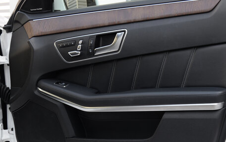 Mercedes-Benz E-Класс, 2013 год, 2 590 000 рублей, 33 фотография