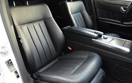 Mercedes-Benz E-Класс, 2013 год, 2 590 000 рублей, 35 фотография