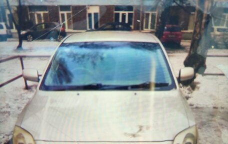 Toyota Avensis III рестайлинг, 2003 год, 950 000 рублей, 1 фотография