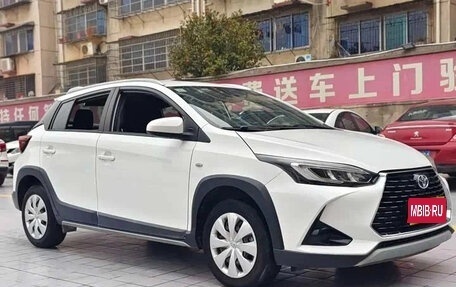 Toyota Yaris XP150 рестайлинг, 2021 год, 1 240 000 рублей, 1 фотография