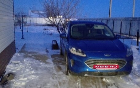 Ford Escape, 2020 год, 2 100 000 рублей, 5 фотография