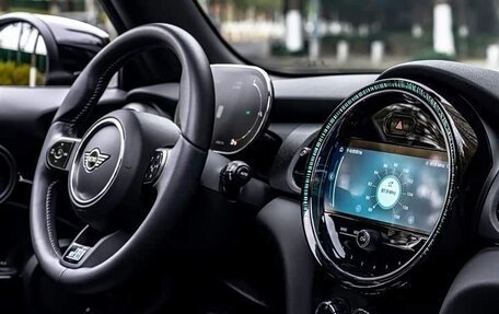 MINI Hatch, 2023 год, 2 412 600 рублей, 5 фотография