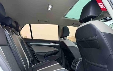 Volkswagen Golf VII, 2021 год, 1 900 000 рублей, 21 фотография