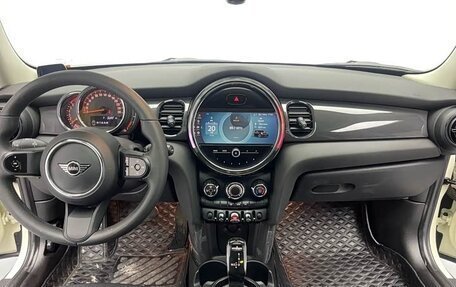 MINI Hatch, 2022 год, 1 848 600 рублей, 7 фотография