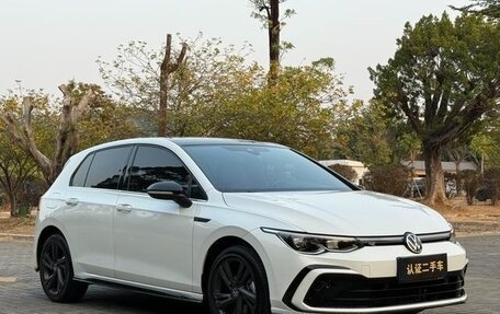 Volkswagen Golf VII, 2021 год, 1 990 000 рублей, 2 фотография