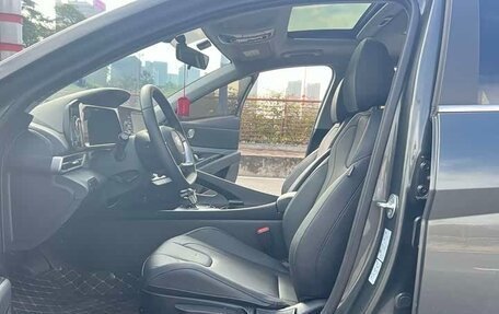 Hyundai Elantra, 2023 год, 1 344 978 рублей, 8 фотография