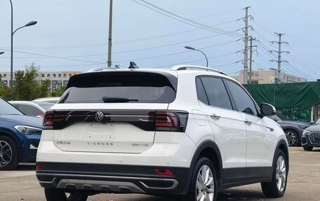 Volkswagen T-Cross I, 2022 год, 1 380 000 рублей, 6 фотография