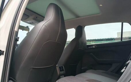 Volkswagen T-Cross I, 2022 год, 1 380 000 рублей, 9 фотография