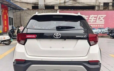 Toyota Yaris XP150 рестайлинг, 2021 год, 1 240 000 рублей, 3 фотография