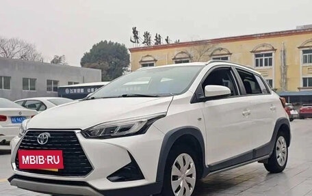 Toyota Yaris XP150 рестайлинг, 2021 год, 1 240 000 рублей, 20 фотография