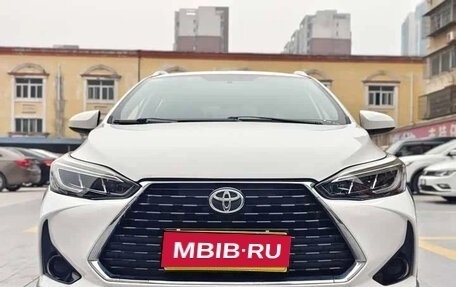 Toyota Yaris XP150 рестайлинг, 2021 год, 1 240 000 рублей, 8 фотография