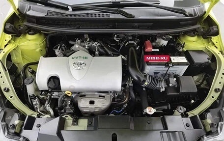 Toyota Yaris XP150 рестайлинг, 2021 год, 1 250 000 рублей, 13 фотография