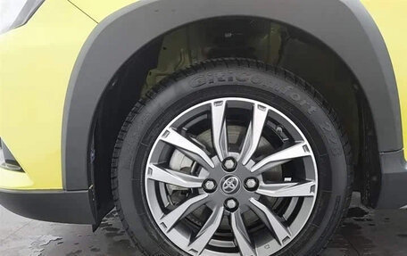 Toyota Yaris XP150 рестайлинг, 2021 год, 1 250 000 рублей, 18 фотография