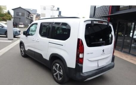 Peugeot Rifter I, 2023 год, 1 600 000 рублей, 3 фотография