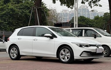 Volkswagen Golf VII, 2021 год, 1 890 000 рублей, 2 фотография