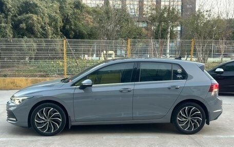 Volkswagen Golf VII, 2021 год, 1 990 000 рублей, 5 фотография