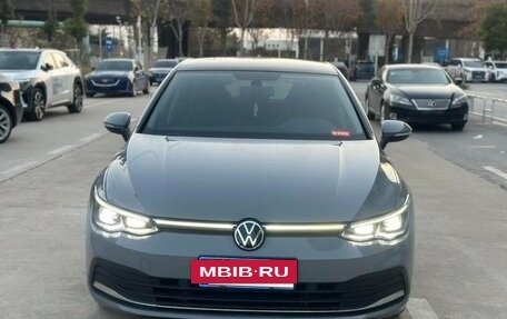 Volkswagen Golf VII, 2021 год, 1 990 000 рублей, 2 фотография