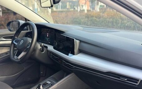 Volkswagen Golf VII, 2021 год, 1 990 000 рублей, 10 фотография