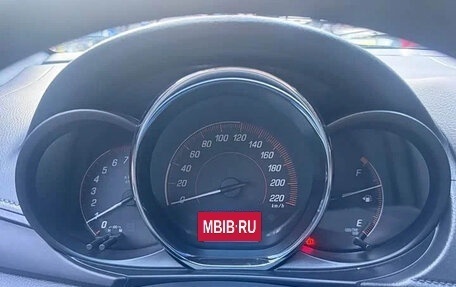 Toyota Yaris XP150 рестайлинг, 2021 год, 1 150 000 рублей, 3 фотография