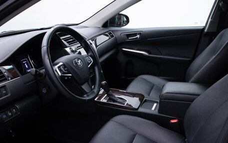 Toyota Camry, 2016 год, 2 450 000 рублей, 10 фотография