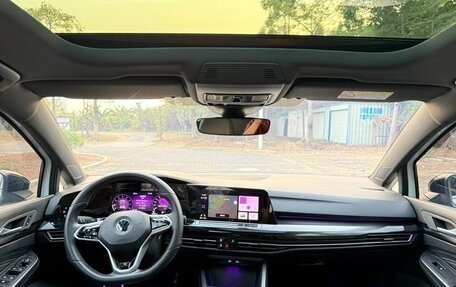 Volkswagen Golf VIII, 2022 год, 1 780 007 рублей, 13 фотография