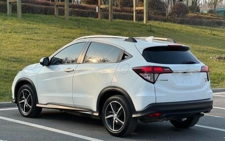 Honda Vezel, 2022 год, 1 650 007 рублей, 6 фотография